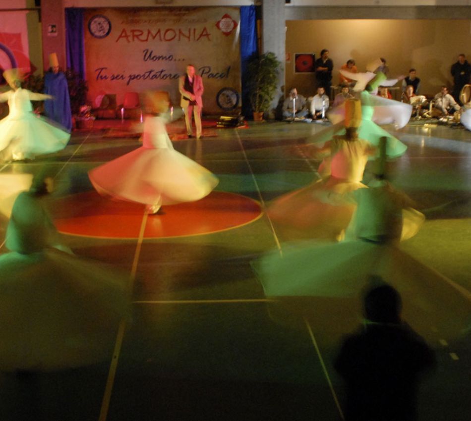 Ballo SEMÂ eseguito dal gruppo di danzatori Sufi dell’Associazione Culturale Armonia